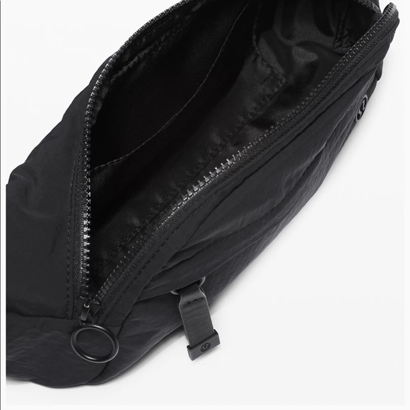 lululemon athletica Bags | Lululemon On The Beat Belt Bag ...